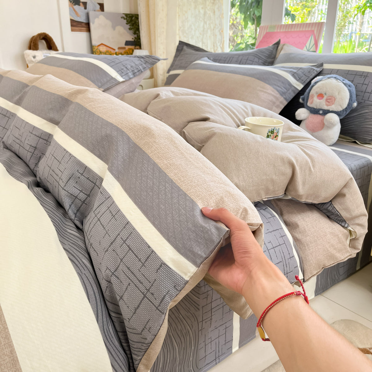 Housse de couette en coton à larges bandes grises et taupe