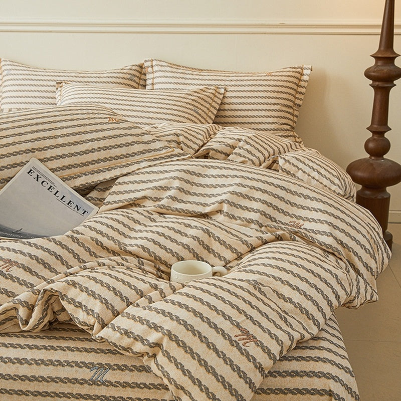 Housse de couette coton à rayures obliques beige et crème