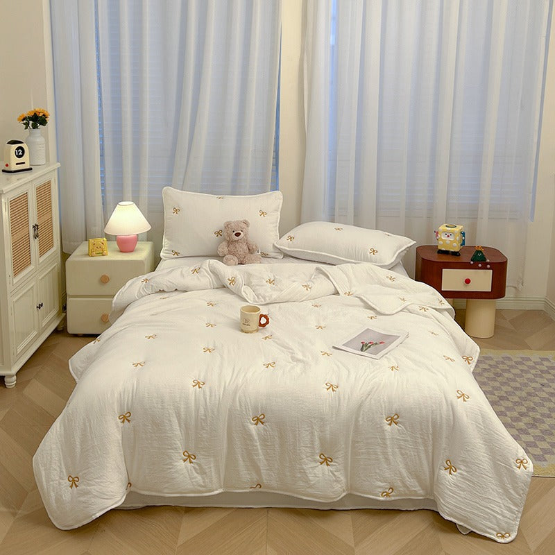 1pc Couette dt exquise avec dtails brods couleur unie respirante douce pour la peau couverture unique et fine